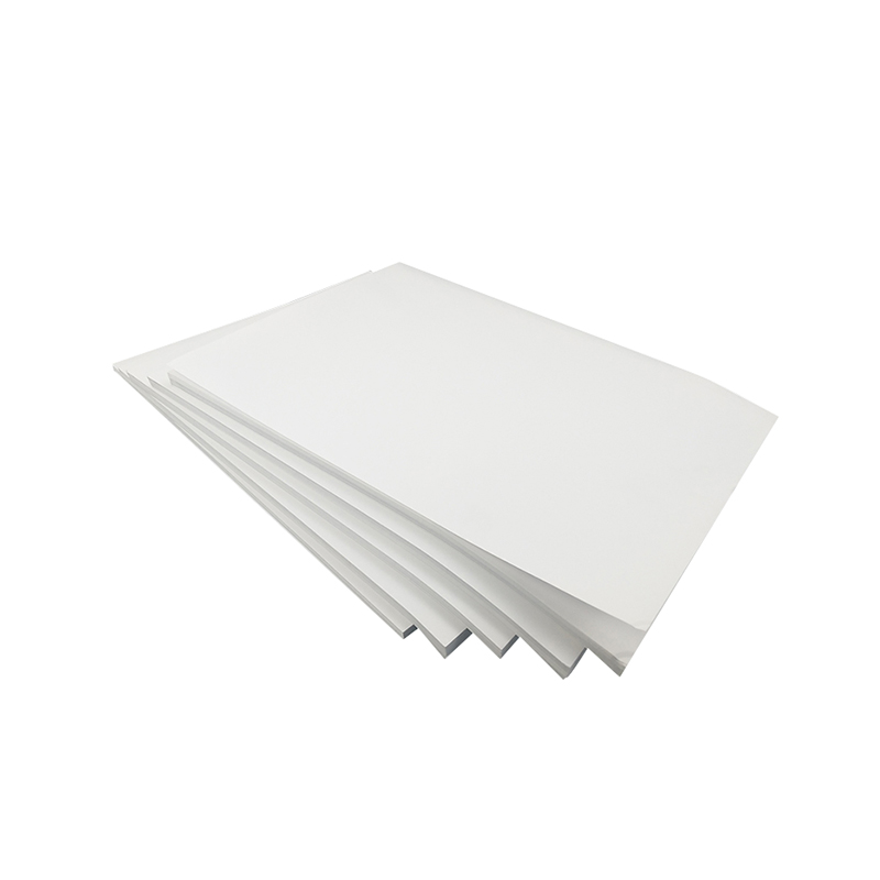 DCR PAD Bílé pozadí